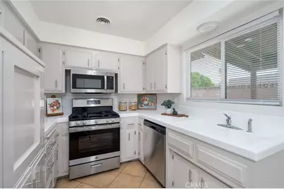 650 La Mancha, Hemet, CA 92543 - Photo 14