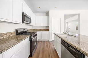 1863 Orchard Park Ct, San Jacinto, CA 92583 - Photo 16