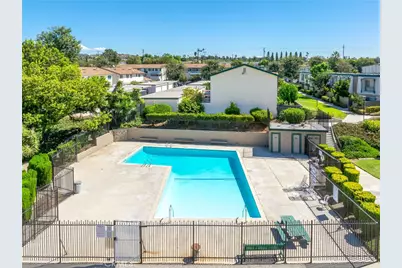 8174 Glengarry Green, Buena Park, CA 90621 - Photo 28