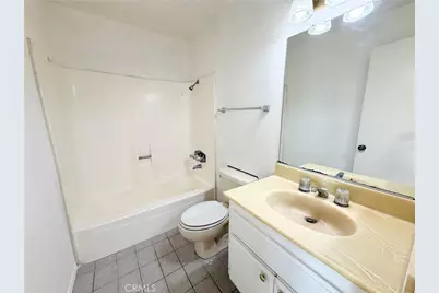 15155 Sherman Way #49, Van Nuys, CA 91405 - Photo 18