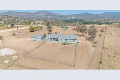 34715 Empty Saddle, Hemet, CA 92544 - Photo 32