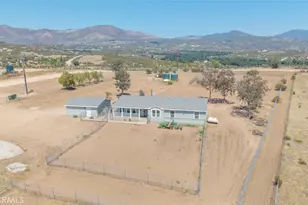 34715 Empty Saddle, Hemet, CA 92544 - Photo 32