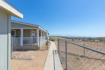 34715 Empty Saddle, Hemet, CA 92544 - Photo 4