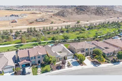 29656 Olympic Dr, Menifee, CA 92585 - Photo 38