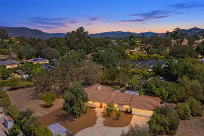 1732 E Mission Road, Fallbrook, CA 92028 - Photo 2