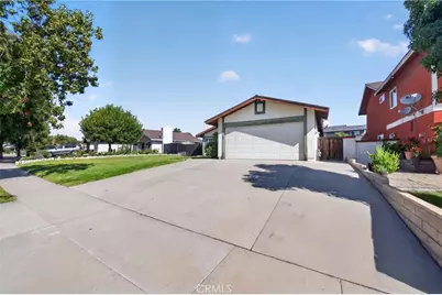 1141 Fallbrook Drive, Corona, CA 92878 - Photo 4