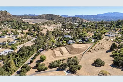 3261 Live Oak Park, Fallbrook, CA 92028 - Photo 4