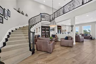 17650 Calle Pescar, Murrieta, CA 92562 - Photo 6