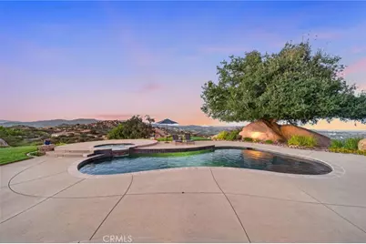 17650 Calle Pescar, Murrieta, CA 92562 - Photo 54