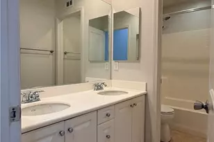 42641 Hussar Ct, Temecula, CA 92592 - Photo 10