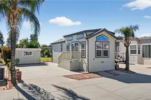 910 Deerwood, San Jacinto, CA 92583 - Photo 1