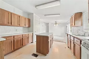 31130 S General Kearny Rd, Temecula, CA 92591 - Photo 30