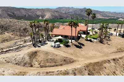 27750 Grant, Hemet, CA 92544 - Photo 2