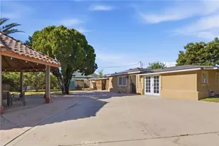 17651 Santa Ana, Bloomington, CA 92316 - Photo 22