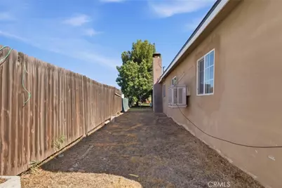 17651 Santa Ana, Bloomington, CA 92316 - Photo 26