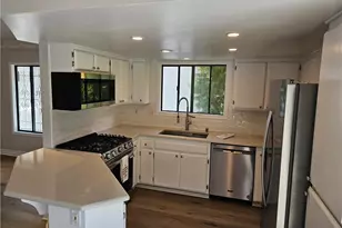 2825 Forest View Way, Carlsbad, CA 92008 - Photo 10