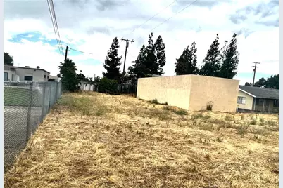 147 N Alessandro Street, Hemet, CA 92543 - Photo 2