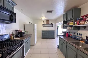 155 N 3rd St, Blythe, CA 92225 - Photo 2
