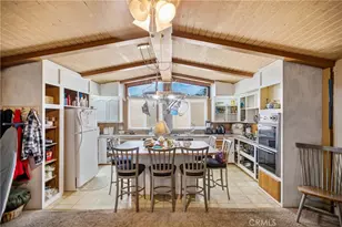 2860 Basswood Ct, Hemet, CA 92545 - Photo 6