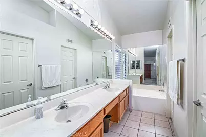 29386 Lake Forest, Sun City, CA 92586 - Photo 20
