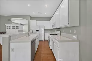 37799 Amber Ln, Murrieta, CA 92562 - Photo 18
