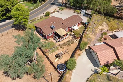 41097 Crest, Hemet, CA 92544 - Photo 8