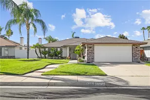 42095 Acacia Ave, Hemet, CA 92544 - Photo 2