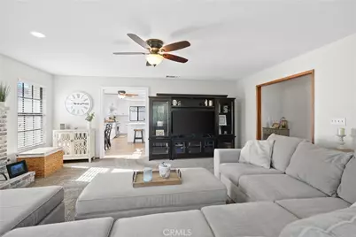 42095 Acacia Avenue, Hemet, CA 92544 - Photo 10