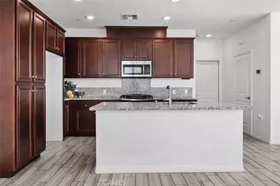 40410 Calle Real, Murrieta, CA 92563 - Photo 14