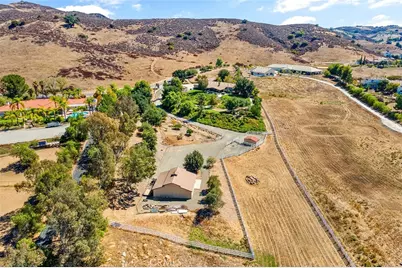 39985 Calle De Suenos, Murrieta, CA 92562 - Photo 38