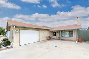 24843 1st Ave, Murrieta, CA 92562 - Photo 2