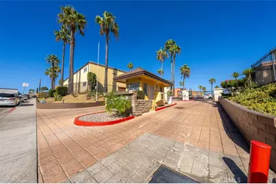 1605 Pentecost #8, San Diego, CA 92105 - Photo 30