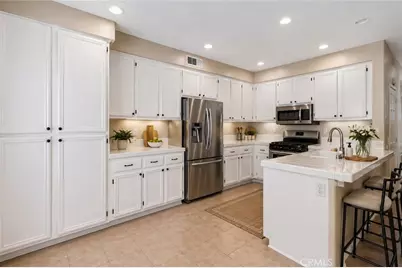 255 Roxanne Lane, Corona, CA 92882 - Photo 8