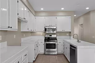 255 Roxanne Ln, Corona, CA 92882 - Photo 18