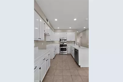 255 Roxanne Lane, Corona, CA 92882 - Photo 18