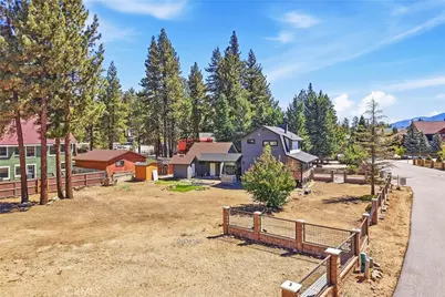 39196 Seminole Drive, Fawnskin, CA 92333 - Photo 10