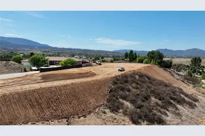 42875 Lindsay Circle, Temecula, CA 92592 - Photo 8