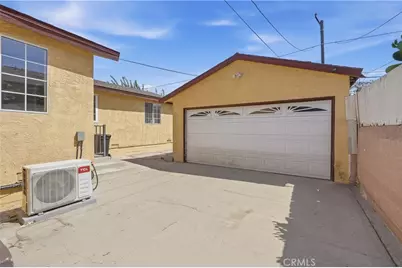 10962 Elm Avenue, Lynwood, CA 90262 - Photo 4