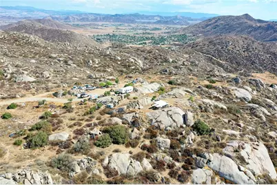 39 Minton, Homeland, CA 92548 - Photo 4