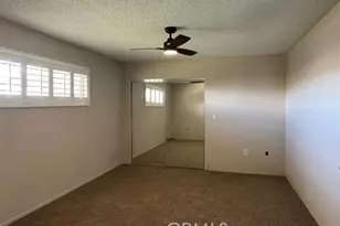 25871 McCall Blvd, Sun City, CA 92586 - Photo 10