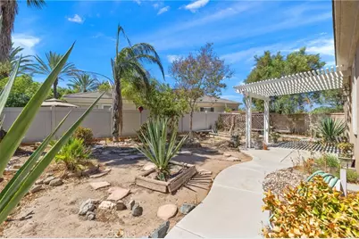 5687 Corte Benisa, Hemet, CA 92545 - Photo 18