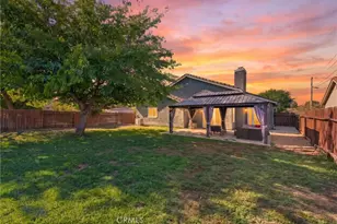 25998 Summer Dawn Ct, Murrieta, CA 92563 - Photo 2