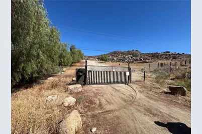 40674 Sage Road, Hemet, CA 92544 - Photo 8