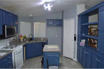 115 N Manzanita Court, San Jacinto, CA 92582 - Photo 2