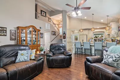 36345 Provence, Murrieta, CA 92562 - Photo 6