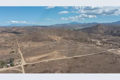 41850 Arcola Road, Hemet, CA 92543 - Photo 2