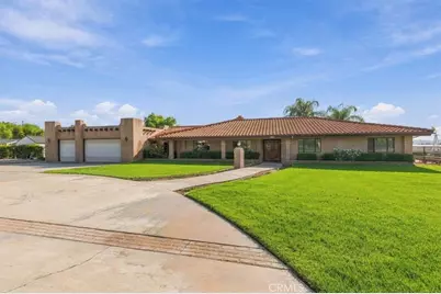 25124 Los Rancherias, Hemet, CA 92545 - Photo 2