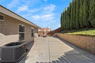 25641 Roylene Dr, Sun City, CA 92586 - Photo 22