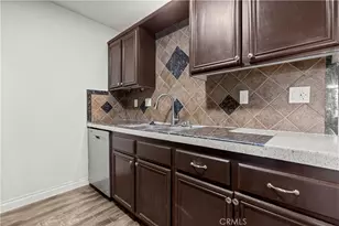 7177 Sunny Pl, Yucca Valley, CA 92284 - Photo 10