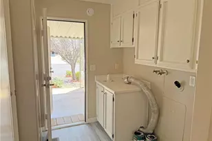 38294 Via Del Largo, Murrieta, CA 92563 - Photo 10